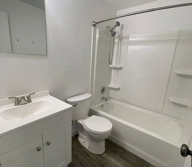 Building Photo - 832 S Waterleaf Pl