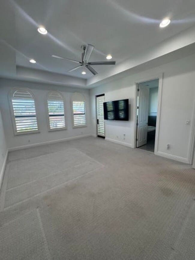 Building Photo - 615 Windward Cir N