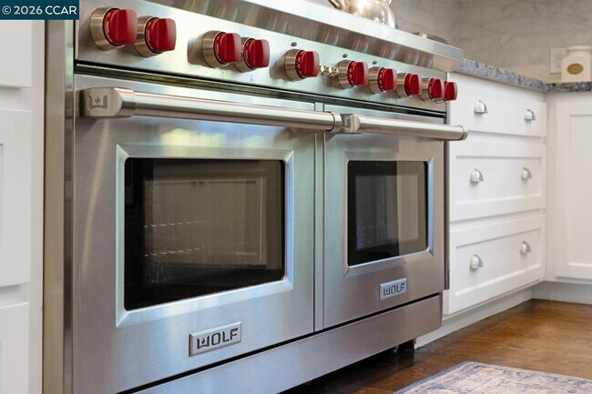 Building Photo - 3898 Happy Valley Rd