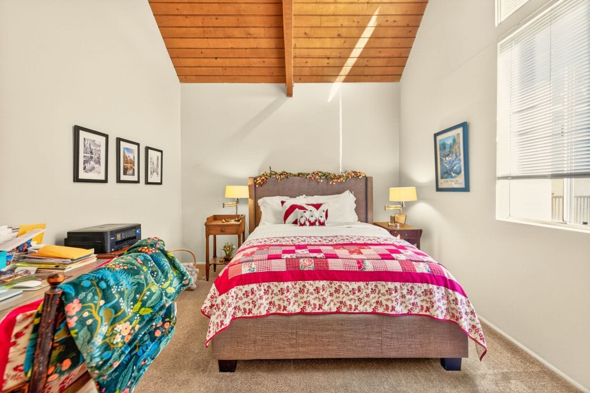 Building Photo - 46750 Mountain Cove Dr