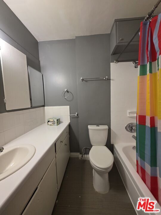 Building Photo - 367 N Avenue 52