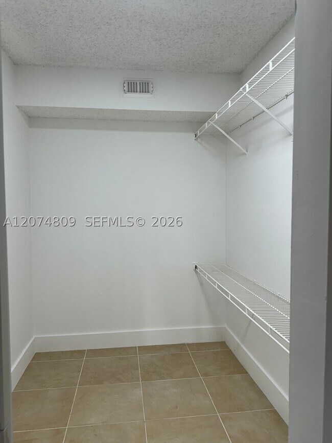 Building Photo - 8801 Wiles Rd