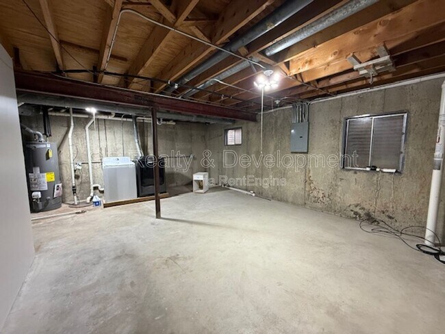 Building Photo - 1121 Southbridge Ln