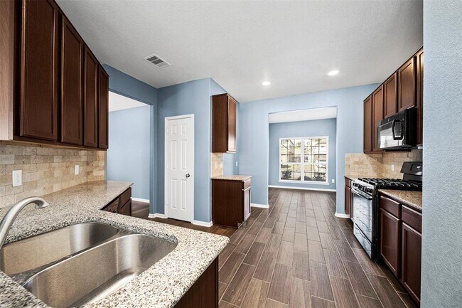 Building Photo - 3110 Ski Hill Rd