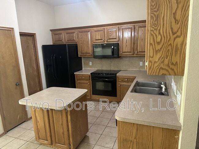 Building Photo - 15901 Big Cypress Dr