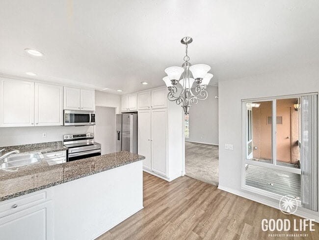 Building Photo - Beautiful 3B/2BA Condo in Rancho Bernardo for Rent!