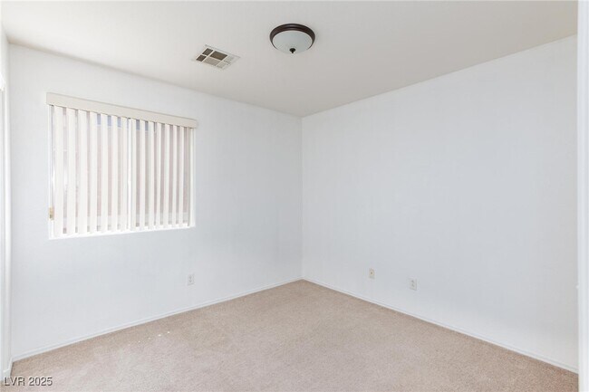 Building Photo - 7859 Windhamridge Dr