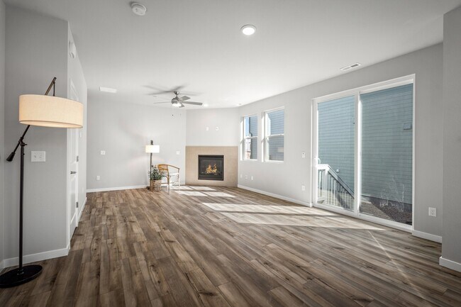 Building Photo - 6335 Laud Pt