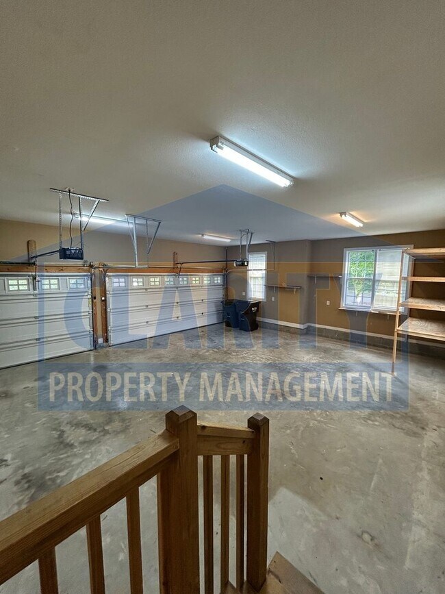 Building Photo - 165 Mill Creek Trail NE