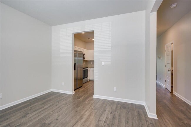 Building Photo - 2177 River Park Ct