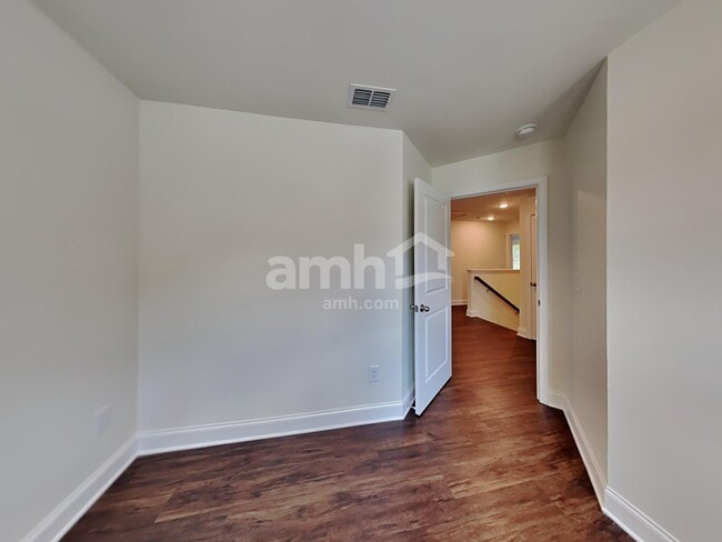 Building Photo - 608 Alcovy Walk Dr