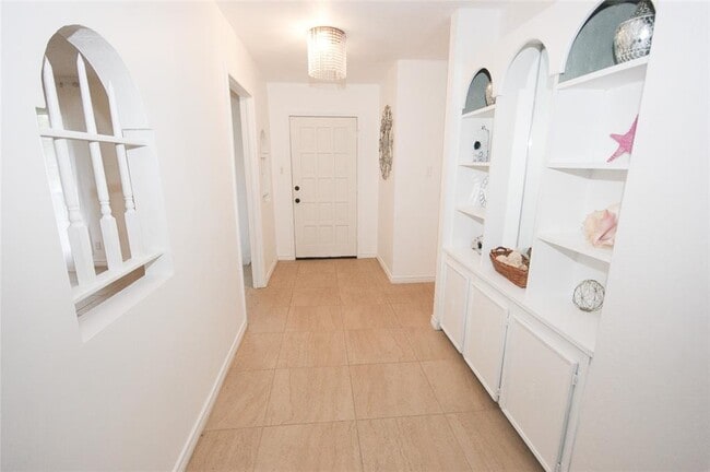 Building Photo - 10922 FM1764