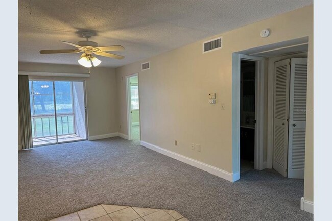 Building Photo - 4801 Airport Rd