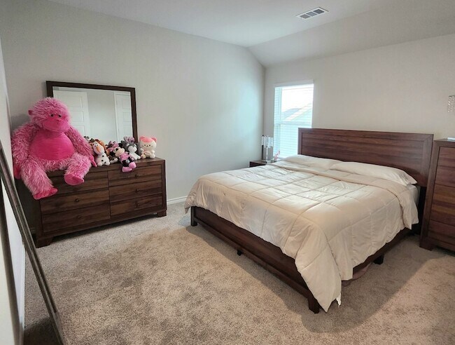 Building Photo - 9824 Dynamics Dr