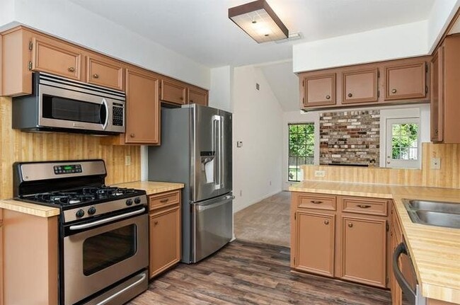 Building Photo - 4006 Sweet Gum Trail