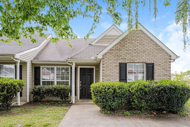 Building Photo - 720 Dellwood Dr