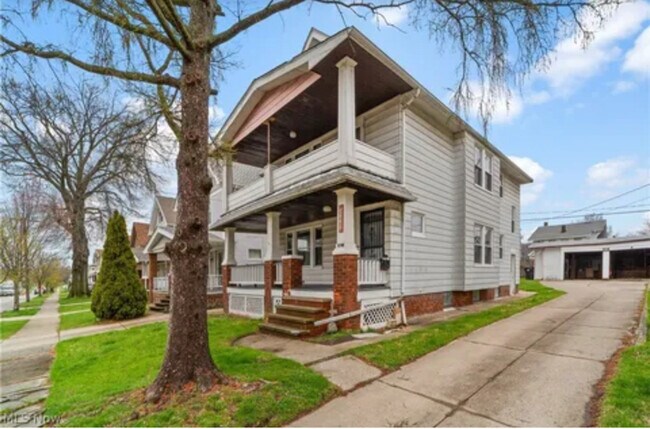 Building Photo - 4225 W 49th St