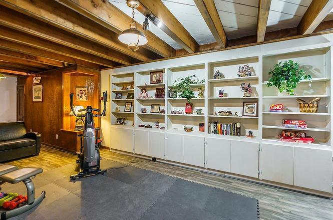 Building Photo - 304 Barnes Mill Rd