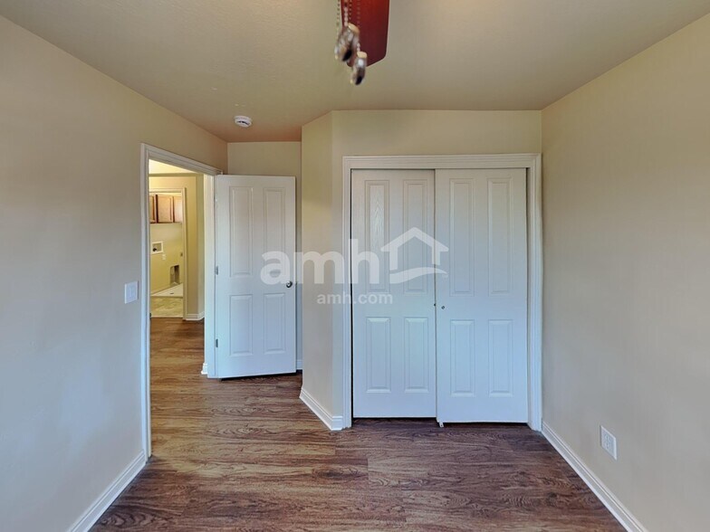 Building Photo - 841 Wilstead Dr