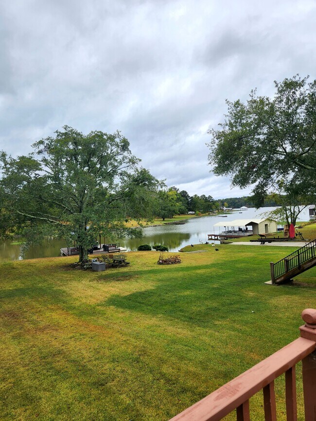 Building Photo - 350 Swindall Cir