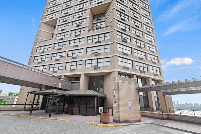 Building Photo - 7004 JFK Blvd E