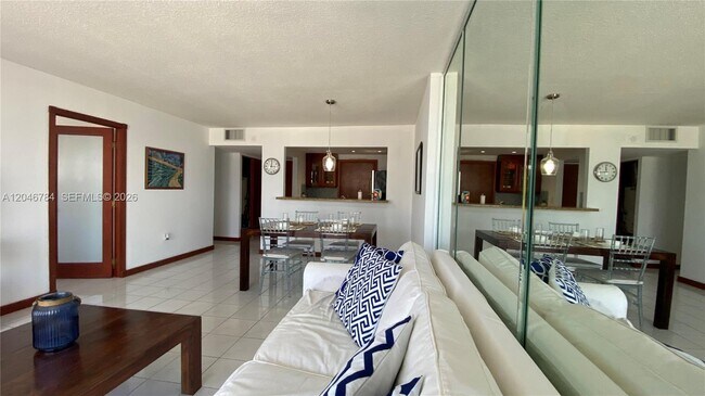 Building Photo - 401 Ocean Dr
