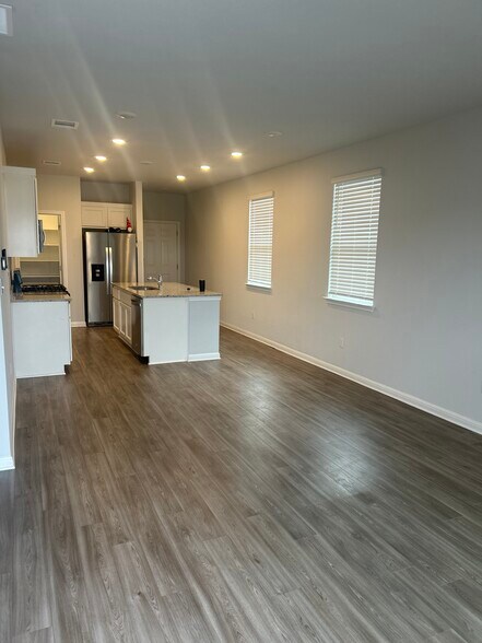Building Photo - 10608 Ridan Way