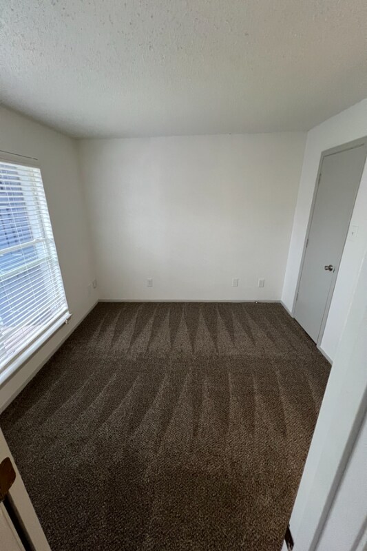 Building Photo - 9940 Forest Ln