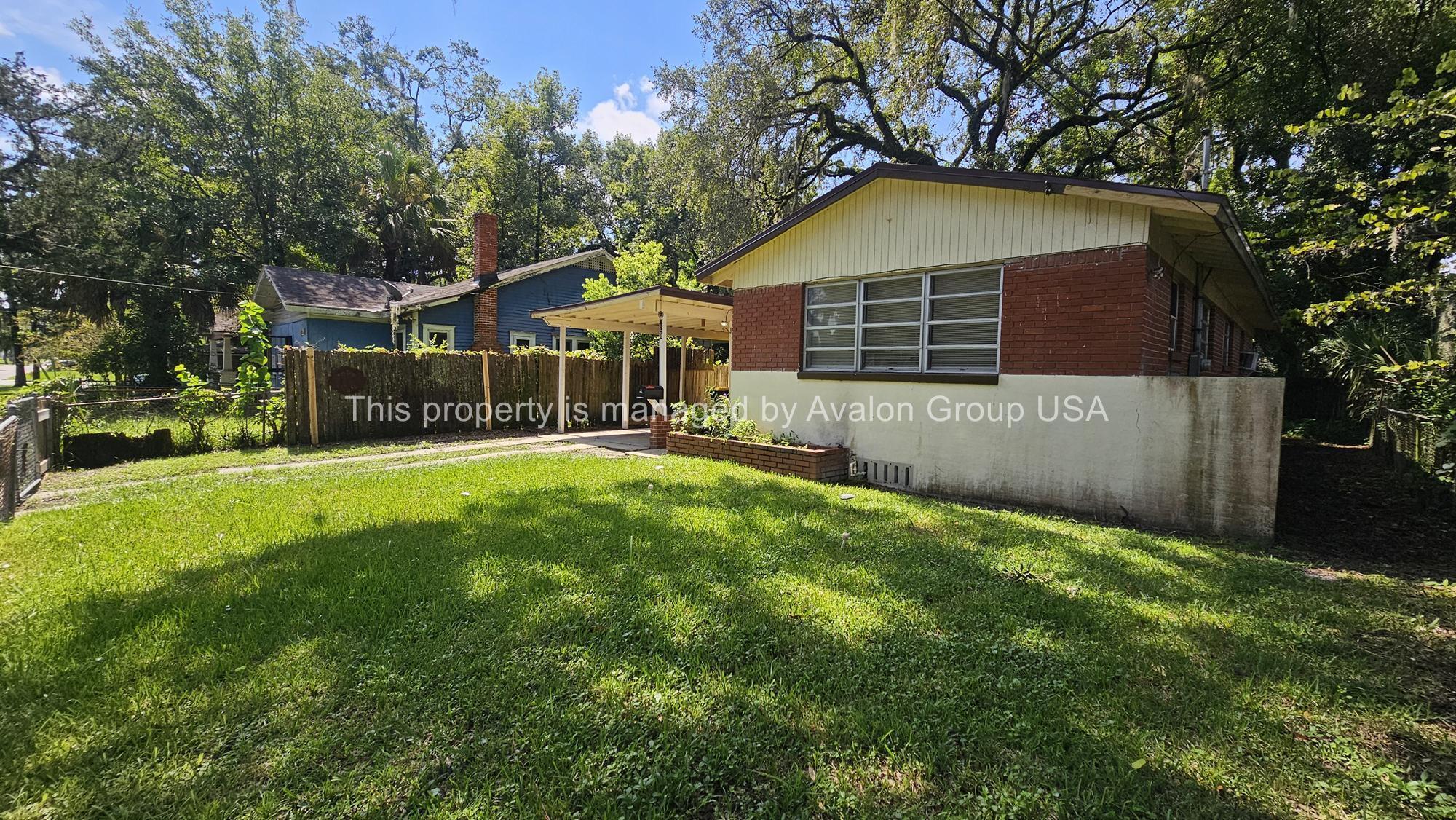 Building Photo - 630 Alder St