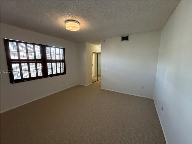 Building Photo - 7725 SW 86th St