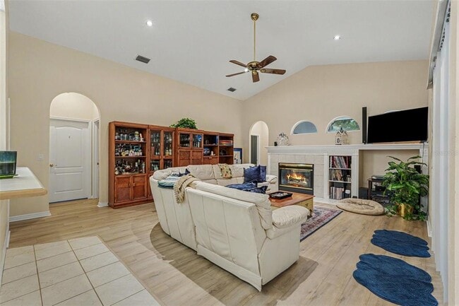 Building Photo - 702 Brooker Ridge Ct