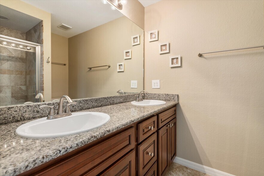Building Photo - 3918 San Rocco Dr