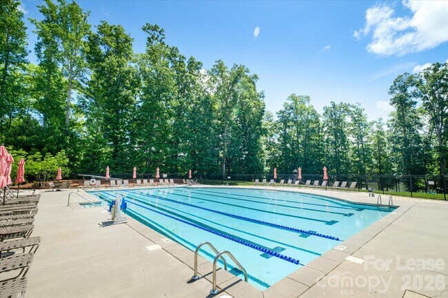 Building Photo - 6135 Snowy Egret Ave