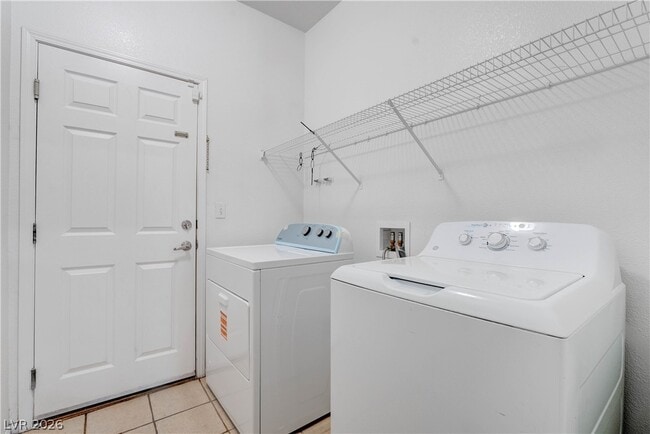 Building Photo - 2294 Tedesca Dr