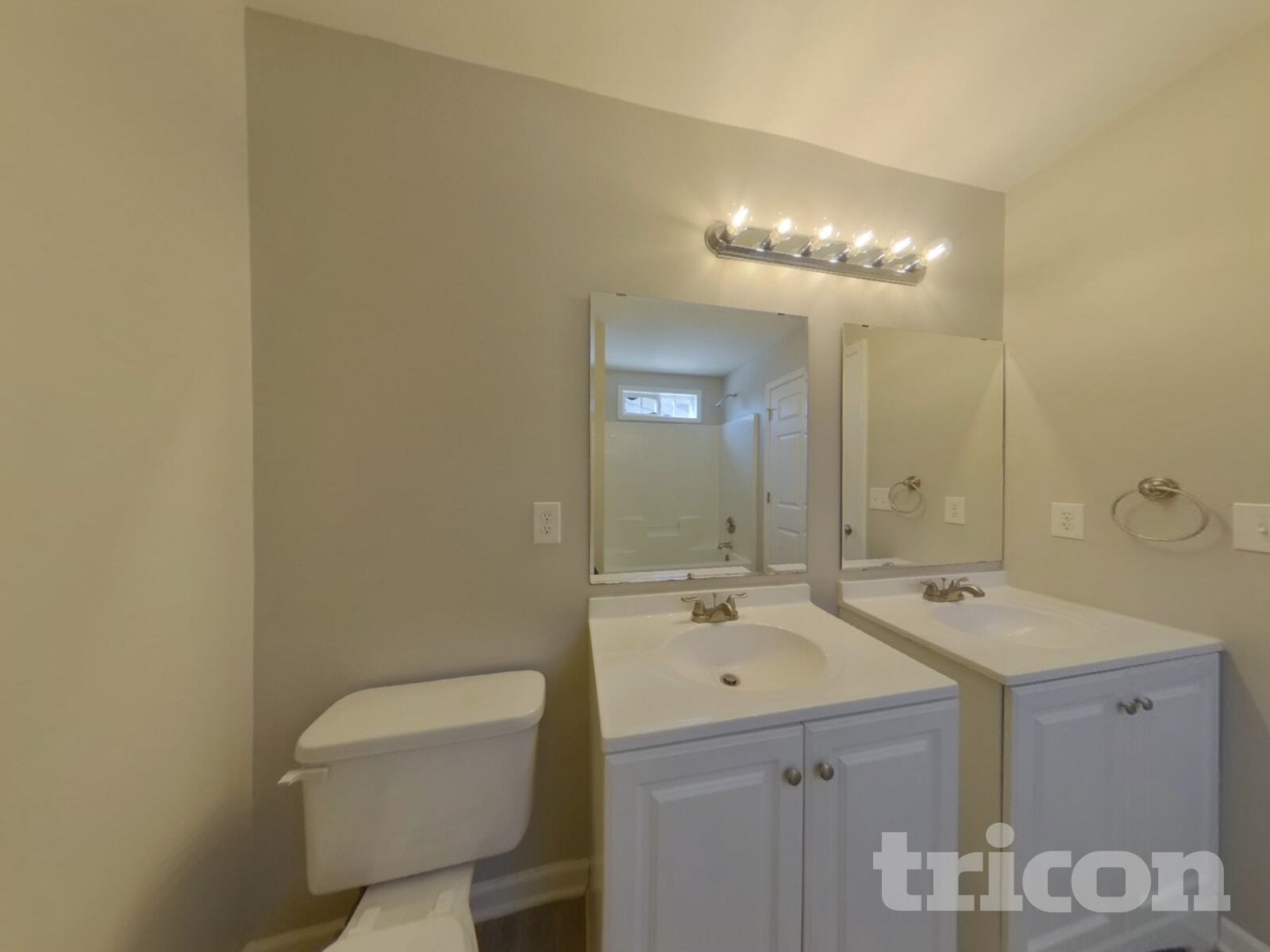 Building Photo - 5806 Shining Oak Ln