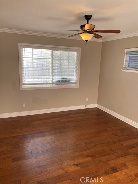 Building Photo - 806 Bloomwood Rd