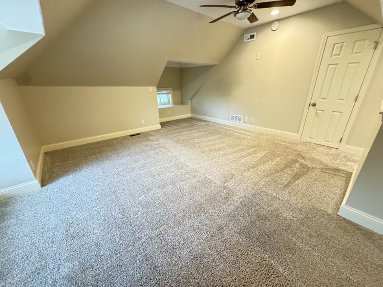 Building Photo - 2500 R St