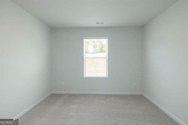 Building Photo - 165 Sweet Briar Wy