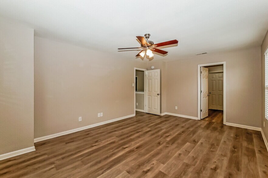 Building Photo - 8024 Gathering Ln