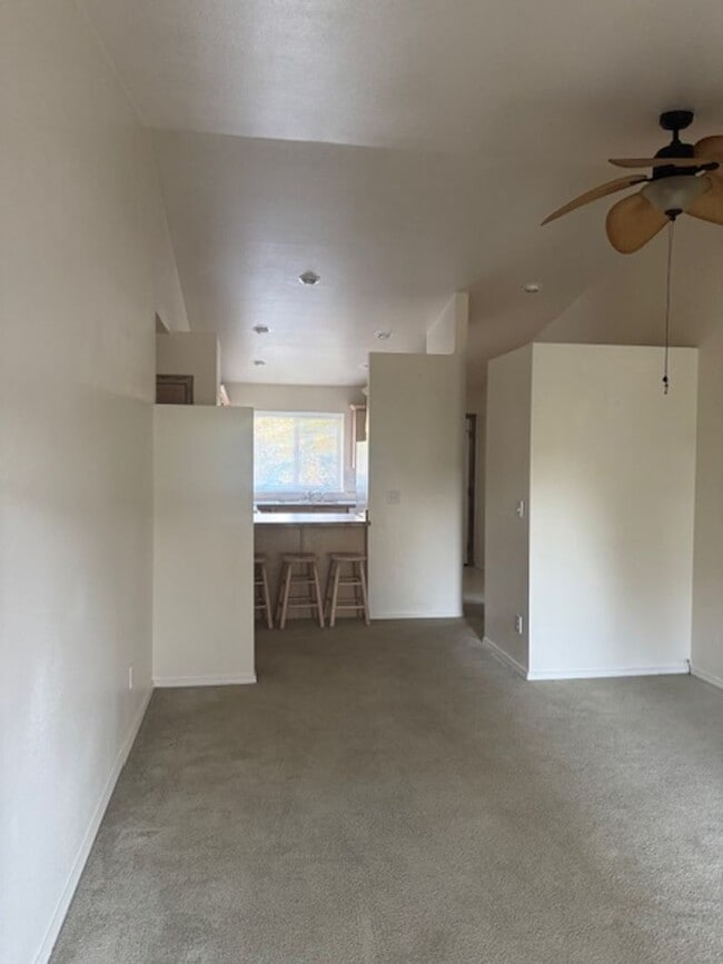 Primary Photo - 2 Bdrm 1 bath