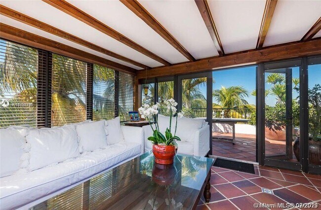 Building Photo - 181 Harbor Dr