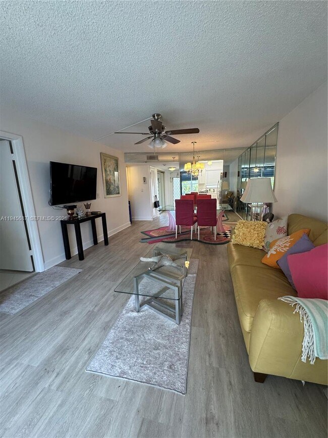 Building Photo - 8280 Sunrise Lakes Blvd