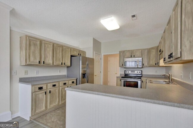 Building Photo - 333 Prescott Ct