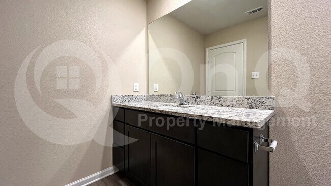 Building Photo - 274 Moonstone Way