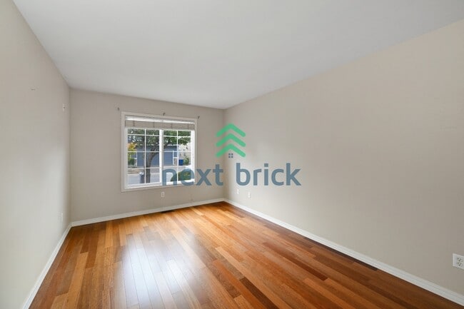 Building Photo - 4 Bed, 2.5 Bath | Spacious 2,460 Sq. Ft. Sammamish Home in a Top-Tier School District with Parks ...