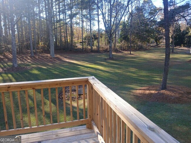 Building Photo - 115 Rockhurst Chase