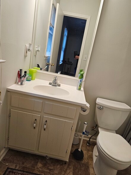 Building Photo - 587 Jackson Park Ln