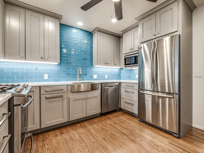 Building Photo - 458 S Indianapolis Ave