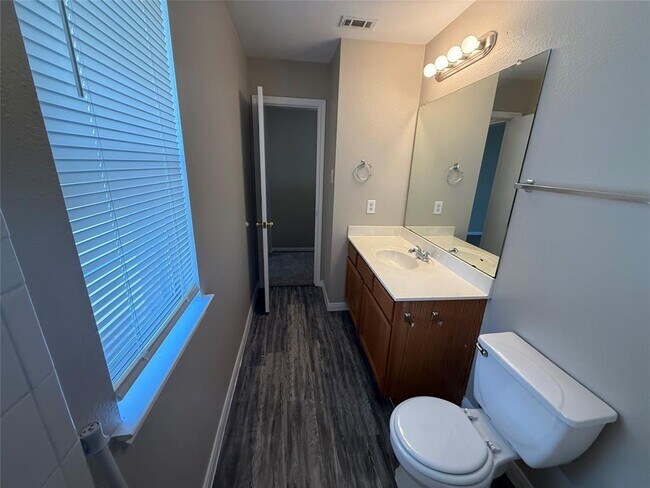 Building Photo - 203 Marvin Cove