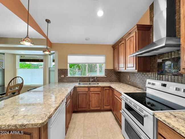 Building Photo - 15036 N Dogwood Ln